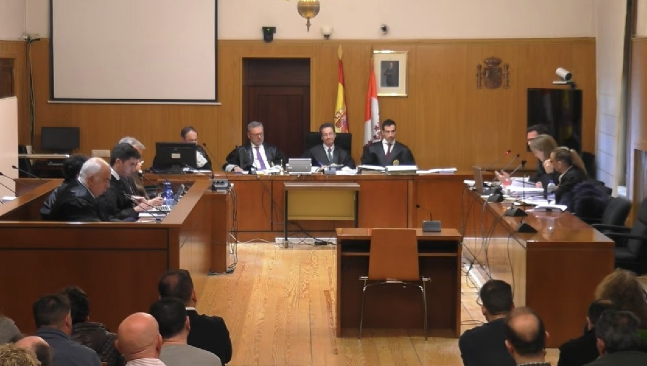 'Caso ataúdes': "Me enseñaron una foto de mi bebé tirado en el suelo junto a unos palés"