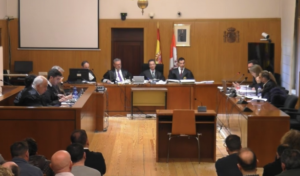 'Caso ataúdes': "Me enseñaron una foto de mi bebé tirado en el suelo junto a unos palés"