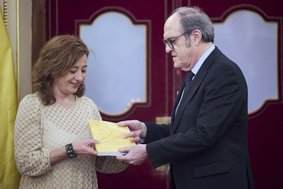 EuropaPress 7391397 defensor pueblo angel gabilondo entrega informe anual 2025 institucion