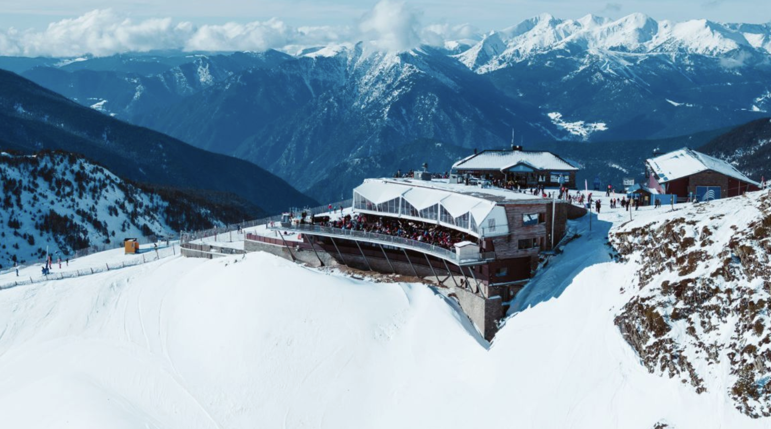 La Semana Santa llega a Grandvalira Resorts con "mucha nieve, sol radiante y música"