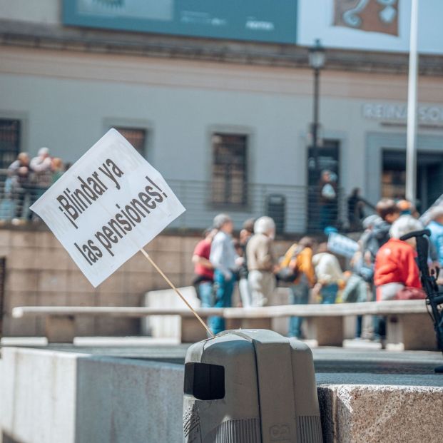 Blindar las pensiones es posible: las fórmulas de los juristas para reformar la Constitución