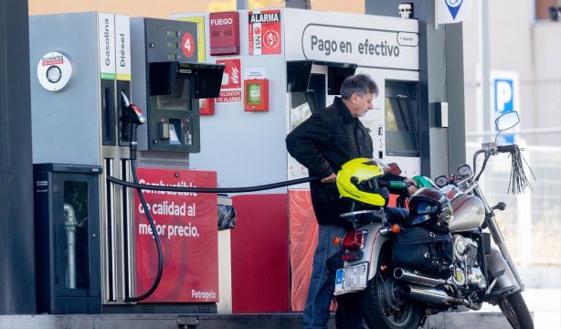 Aprobado en el Congreso el decreto anticrisis que incluye la bajada del IVA de gasolina, luz y gas