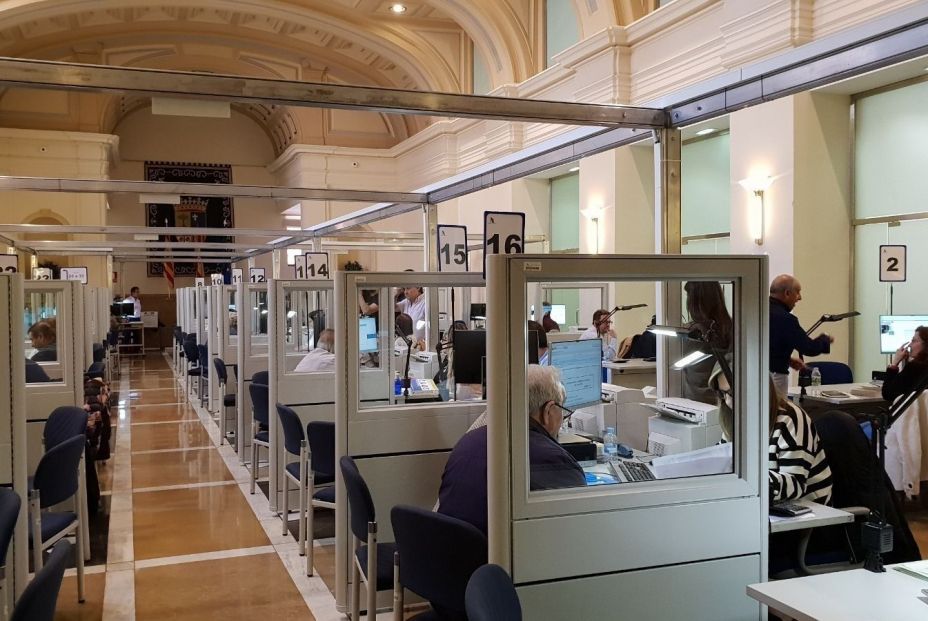 Aragón premia la convivencia con mayores o personas con discapacidad, con deducciones que aumentan en zonas rurales. Fuente: Europa Press.