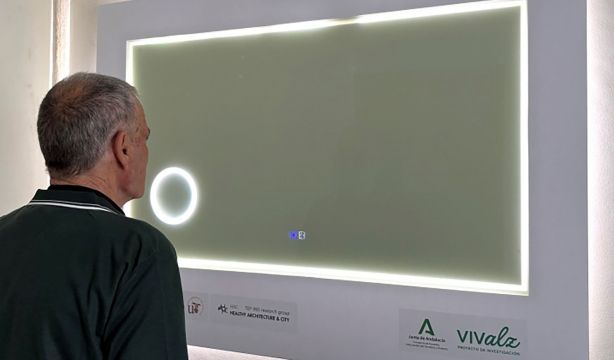 Presentan un espejo inteligente para personas con alzhéimer 