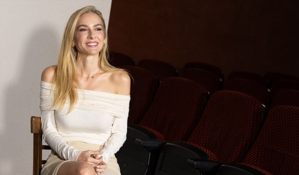 Kira Miró: "Las redes son un lugar sin ley. Agradezco no haber tenido móvil cuando era adolescente"