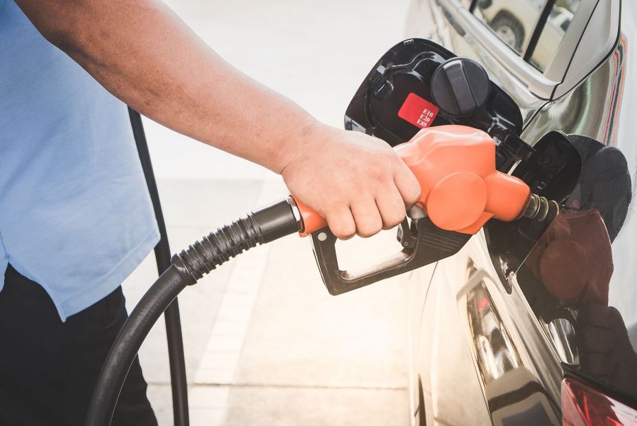 bigstock gasolina carestia bigstock gasolina carestia