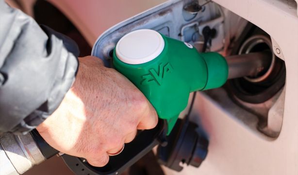 Vienen curvas para el bolsillo del pensionista: 3% de inflación y alimentos y gasolina por las nubes