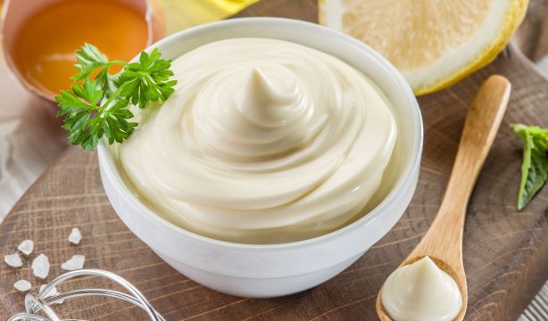 El truco de Jordi Cruz para hacer una mayonesa casera perfecta y evitar que se corte