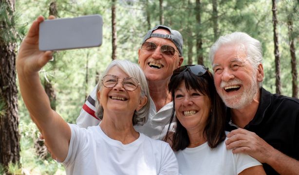 Pamplona organiza más de un centenar de actividades para los mayores: programa completo (Bigstock)