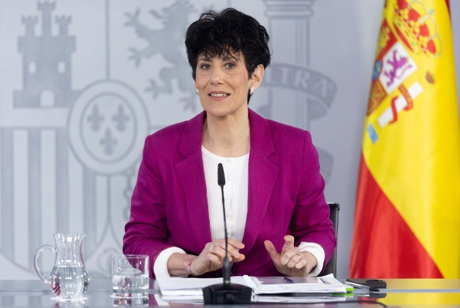 La portavoz del Gobierno y ministra de Inclusión, Seguridad Social y Migraciones, Elma Saiz, durante una rueda de prensa posterior al Consejo de Ministros La portavoz del Gobierno y ministra de Inclusión, Seguridad Social y Migraciones, Elma Saiz, durante una rueda de prensa posterior al Consejo de Ministros