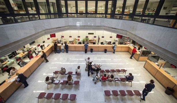 La jubilación parcial del personal laboral de las AAPP sigue en el tejado del Gobierno
