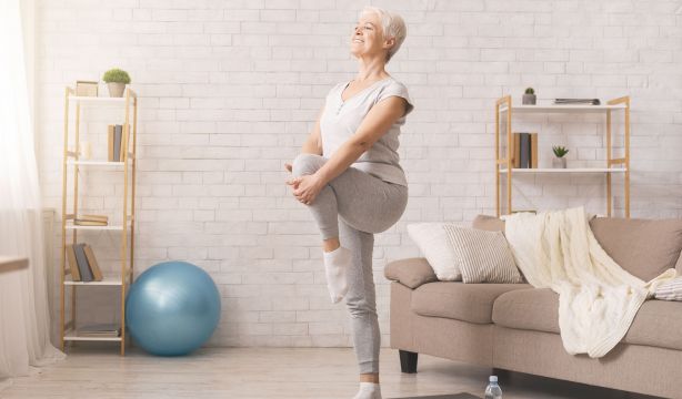 Sarcopenia: cómo prevenirla y revertirla con alimentación saludable y ejercicio