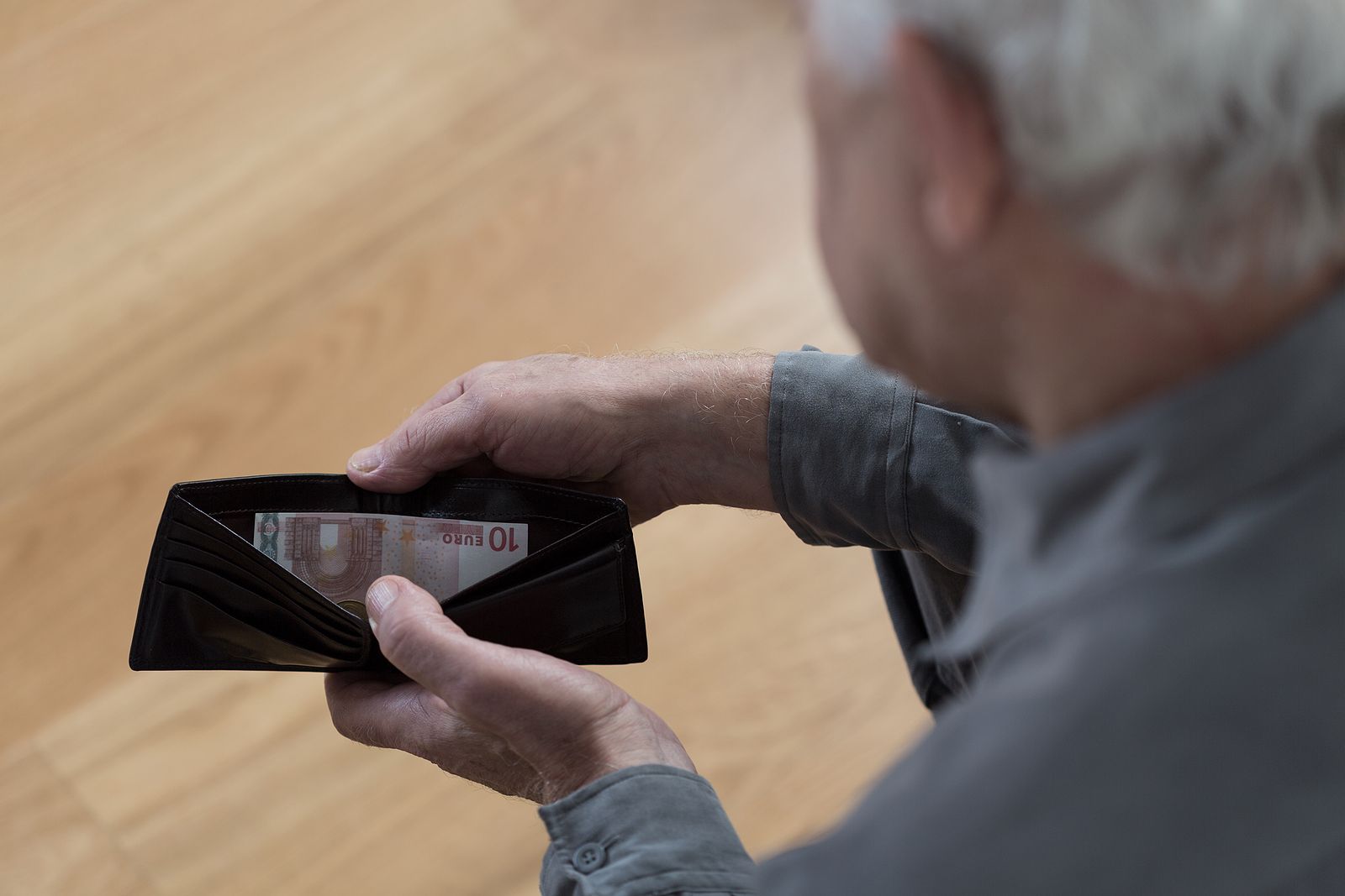 El Supremo perdona a un pensionista que se endeudó para ayudar a su familia