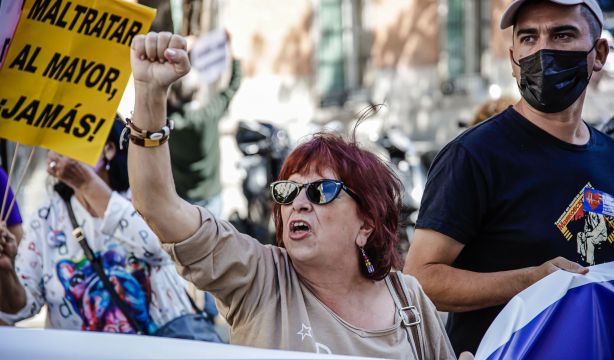 Banca y Gobierno se olvidan de los mayores: el protocolo para mejorar la atención da un paso atrás. Foto: europapress