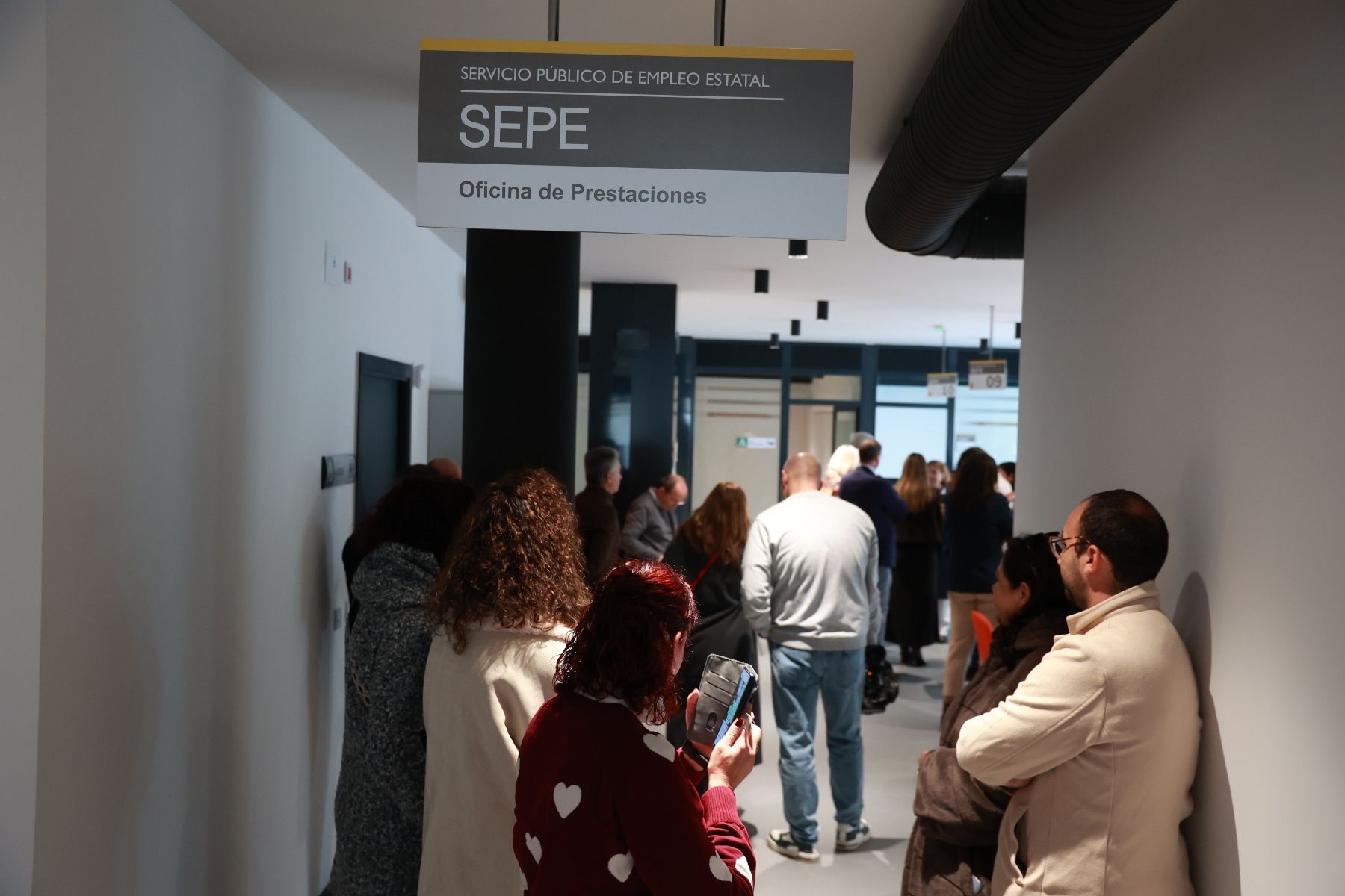 La lacra del edadismo laboral se ceba con los sénior: hay más de un millón de parados mayores de 52