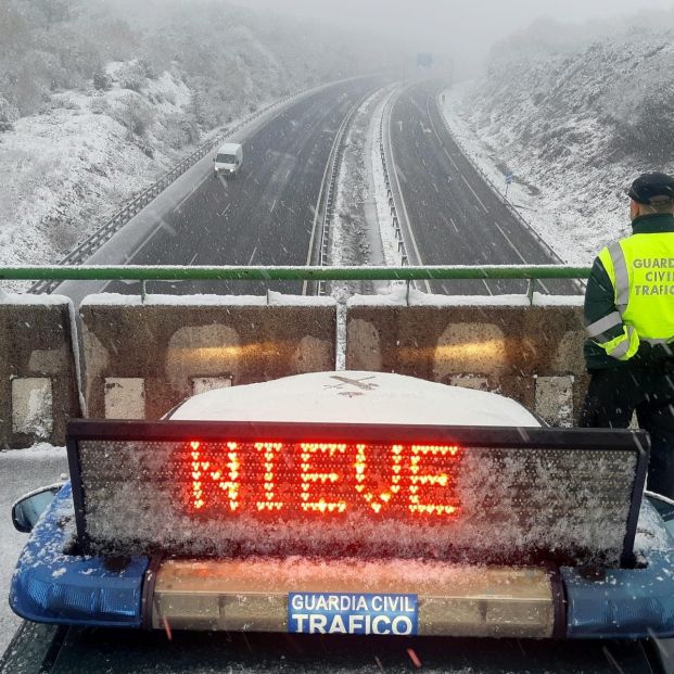 El temporal deja más de 700 incidencias en Galicia por nieve caída de árboles polas y rachas de viento