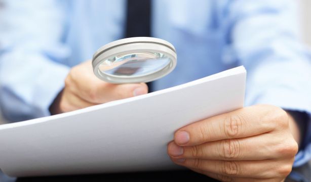 Así puedes comprobar si el documento que has recibido es oficial o es un fraude