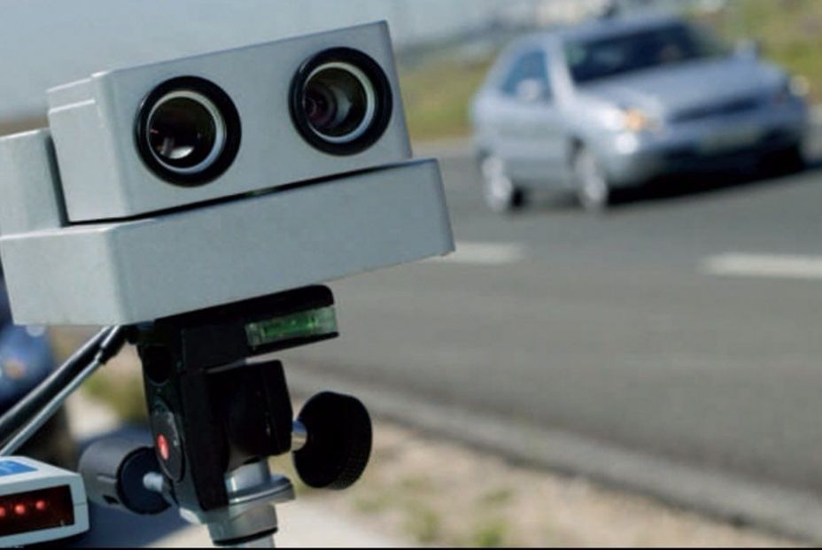 Sumar plantea reducir la velocidad en las autopistas a 110 km/h para reducir el consumo