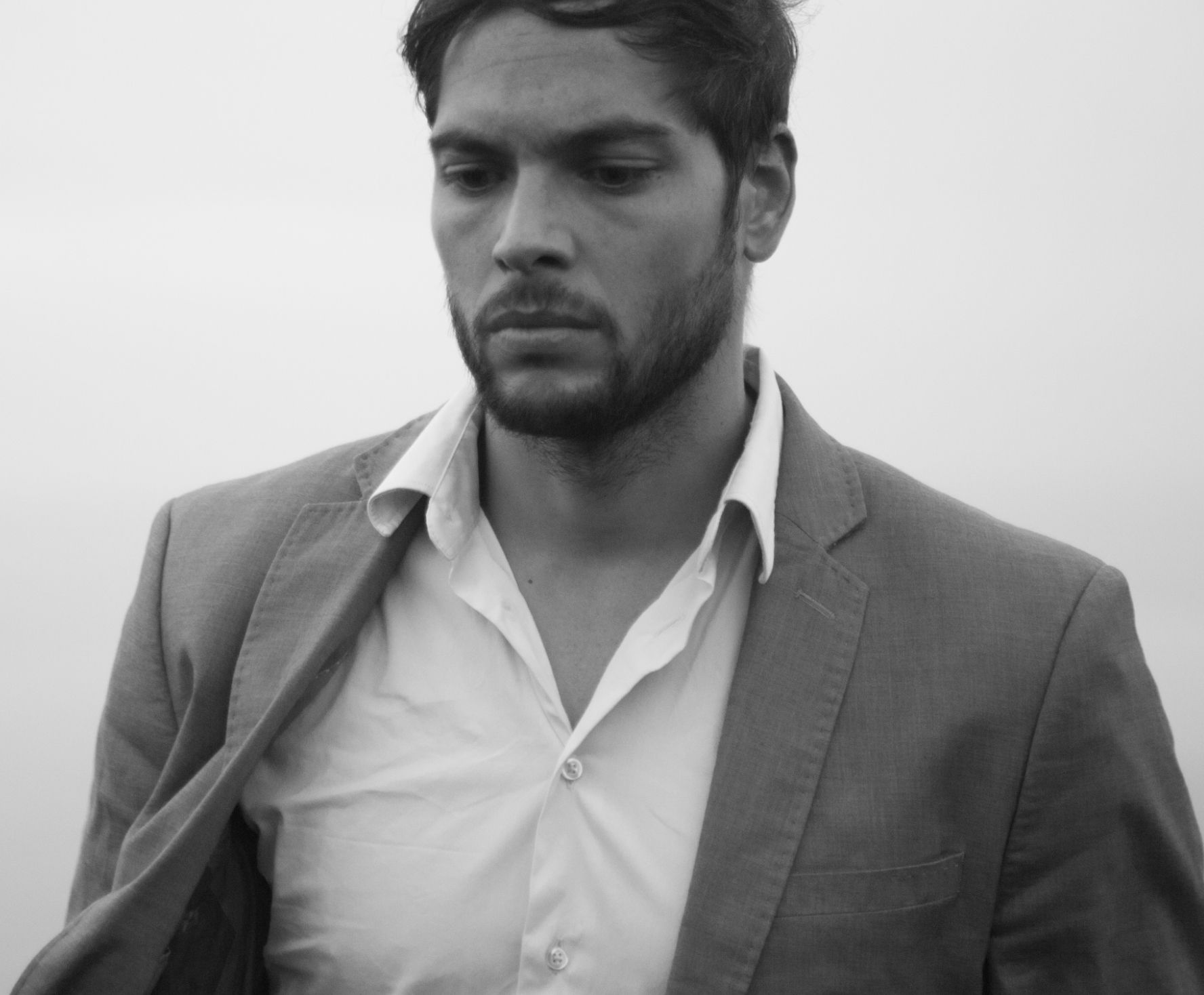 La denuncia del actor Román Reyes: "Mi madre se ha suicidado. El Estado le dio la espalda"