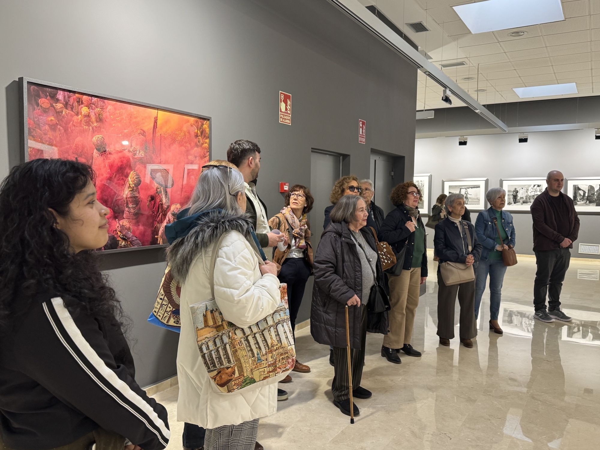 'Café con Arte', el programa pionero de CONFEMAC que promueve el encuentro entre generaciones (CONFEMAC)