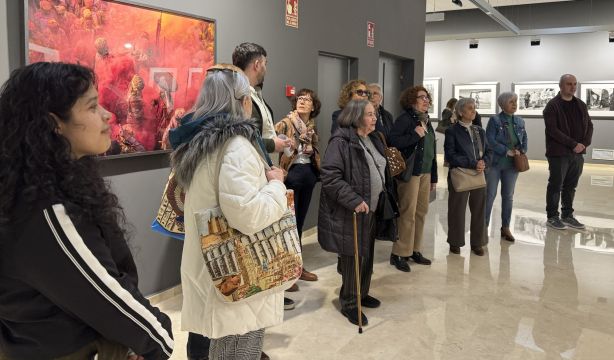 'Café con Arte', el programa pionero de CONFEMAC que promueve el encuentro entre generaciones (CONFEMAC)