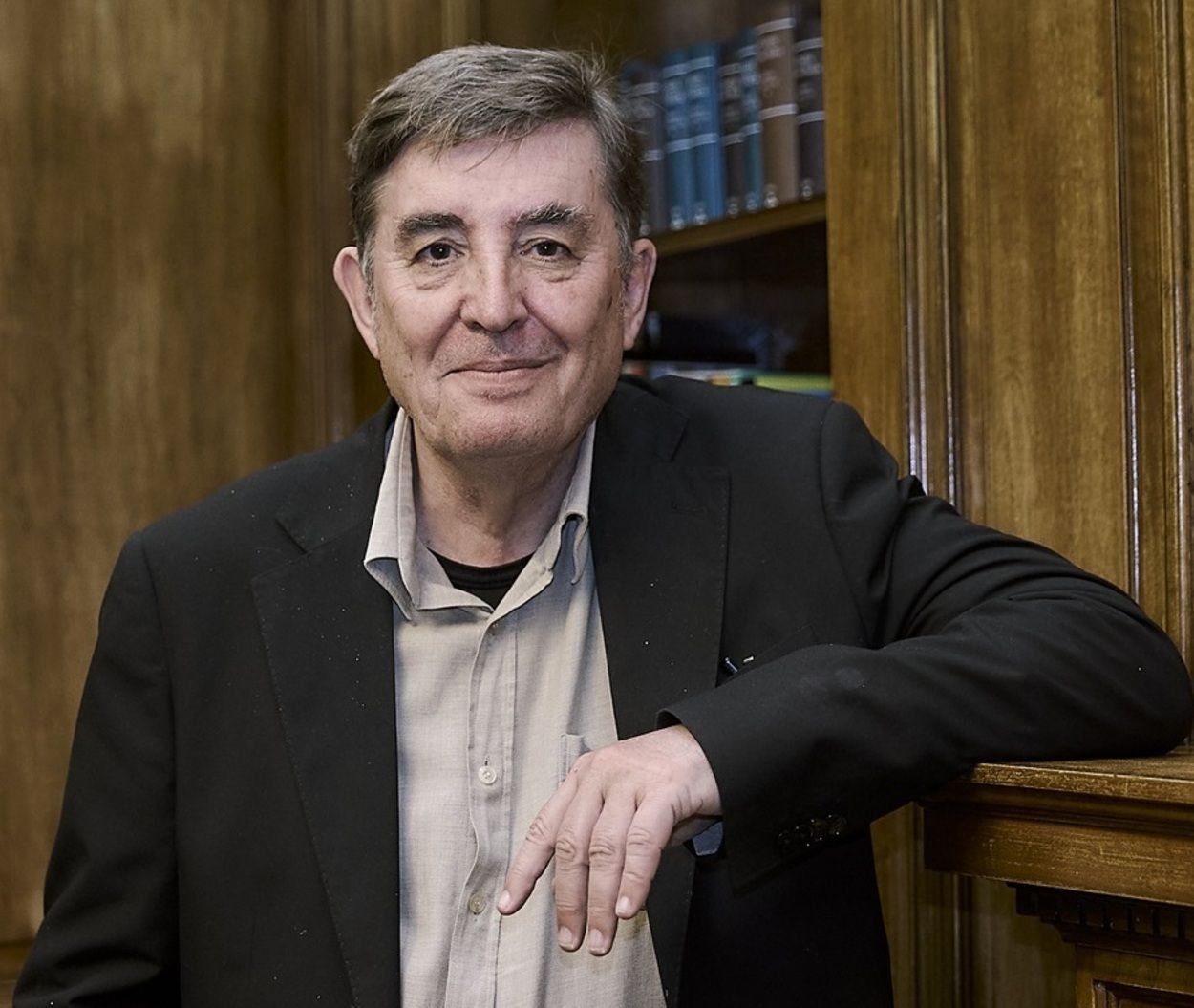 Luis García Montero: "Envejecer es una putada si te conviertes en un viejo cascarrabias"