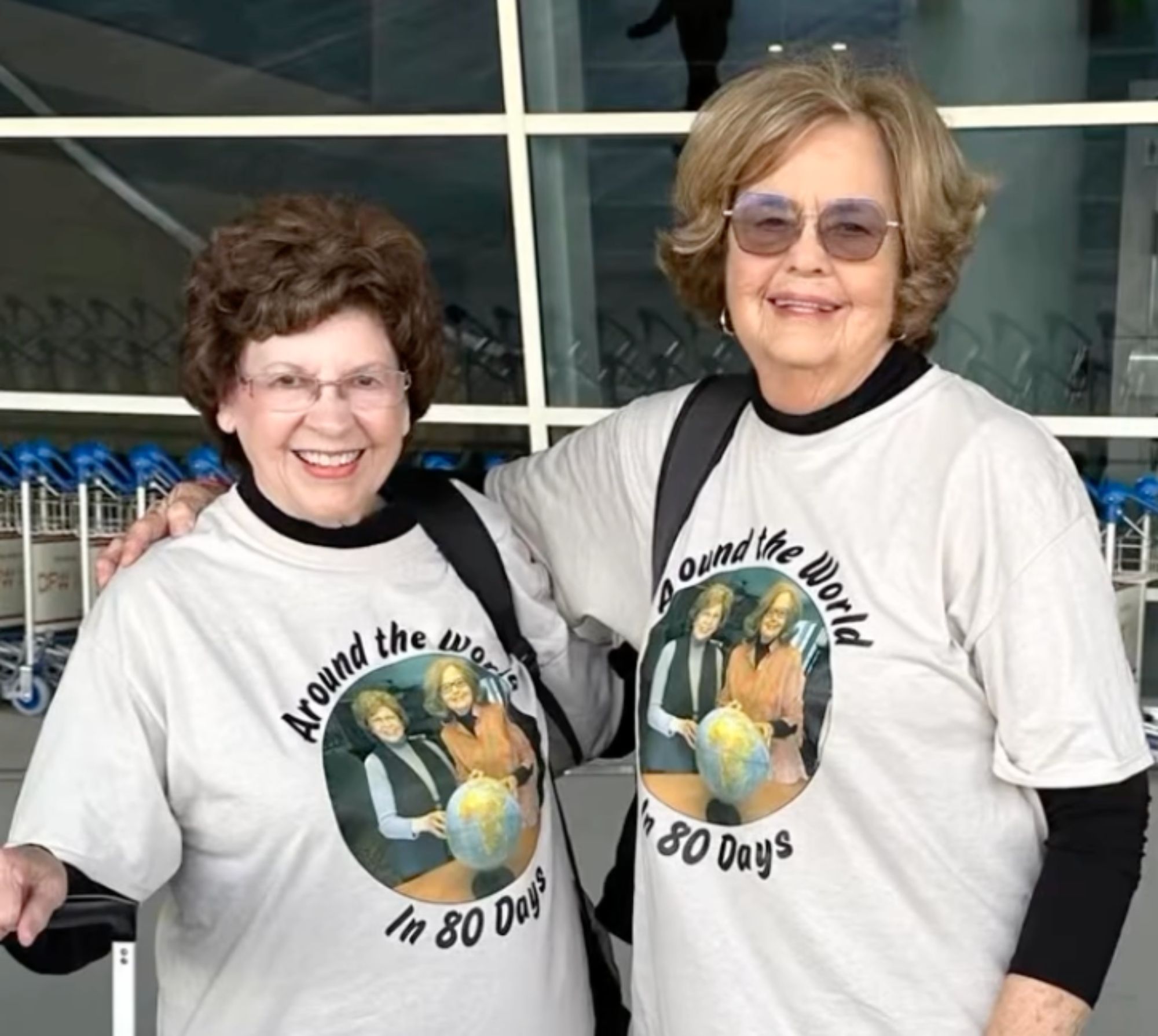 Ellie y Sandy, las abuelas viajeras que recorren el mundo a los 84: "No hemos terminado de explorar" (Instagram: @aroundtheworldat80)