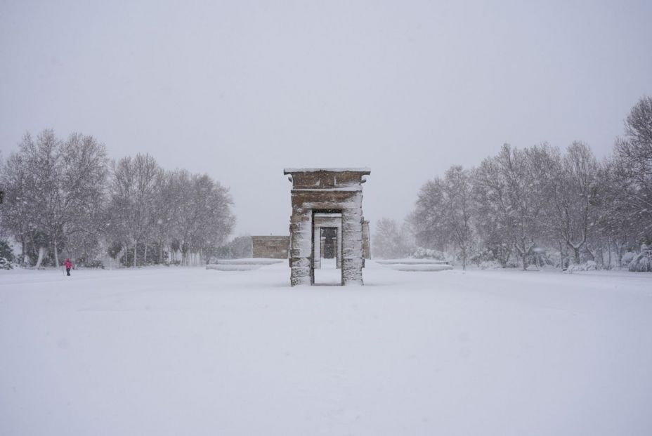 El Templo de Debod cubierto de nieve como resultado de la borrasca Filomena. Fuente: Europa Press.