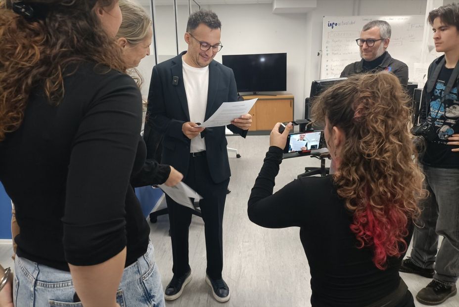 EuropaPress 7440502 director alejandro amenabar celebra 30 aniversario estreno tesis facultad EuropaPress 7440502 director alejandro amenabar celebra 30 aniversario estreno tesis facultad