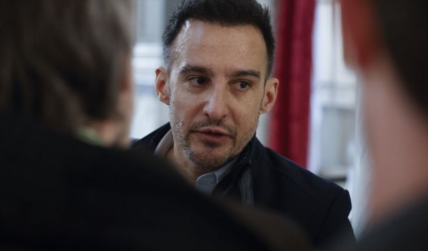 Amenábar celebra los 30 años de 'Tesis': "No me sentía eufórico cuando terminó el rodaje"
