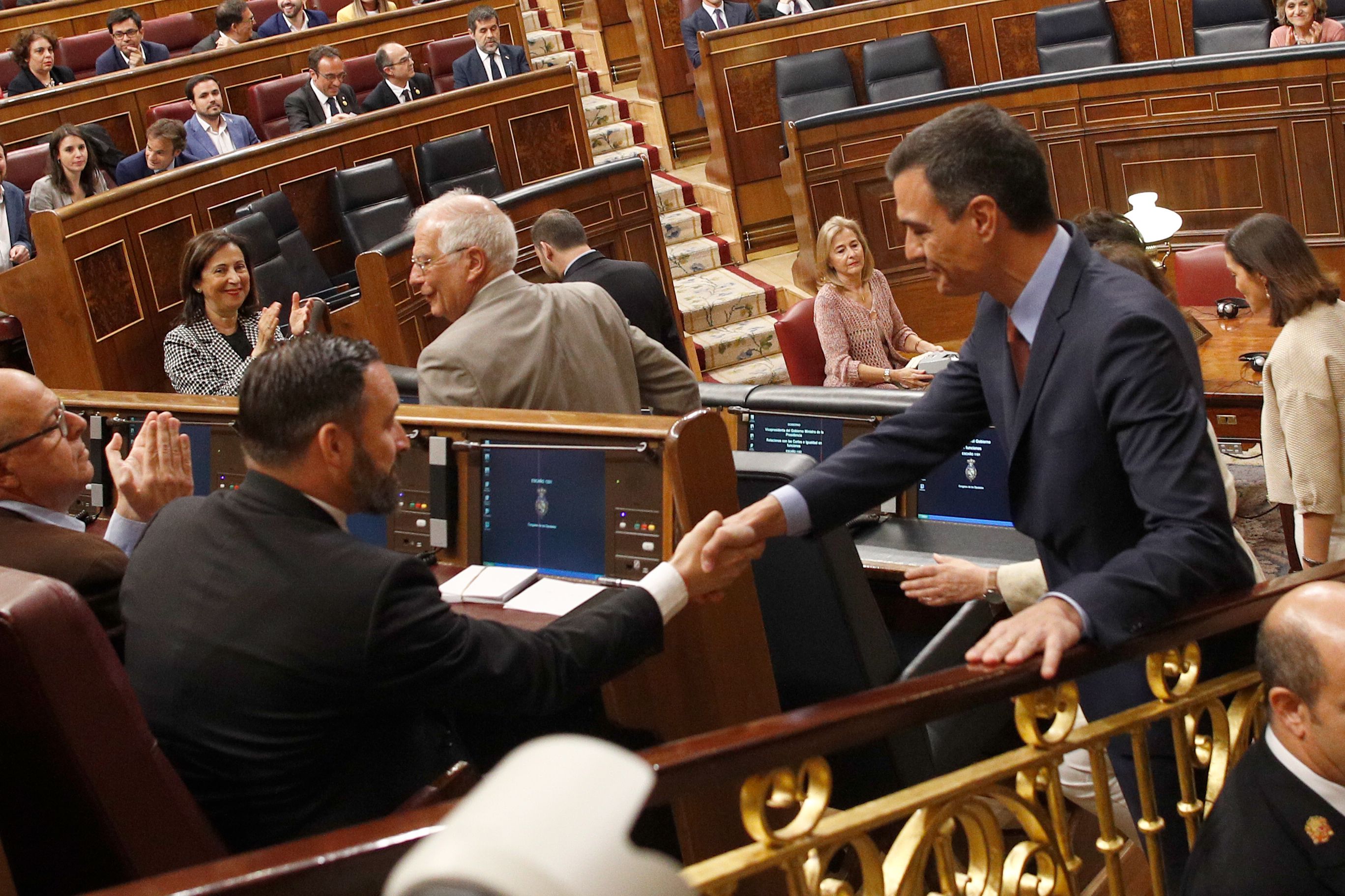 PSOE y Vox no se 'repelen' en el Congreso y son los que más apuestan por el talento sénior