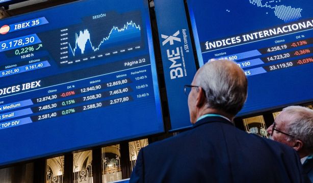 Más de la mitad de las empresas del IBEX 35 ocultan si están contratando a profesionales sénior