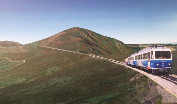 Viajar sobre raíles: los mejores trenes turísticos de España