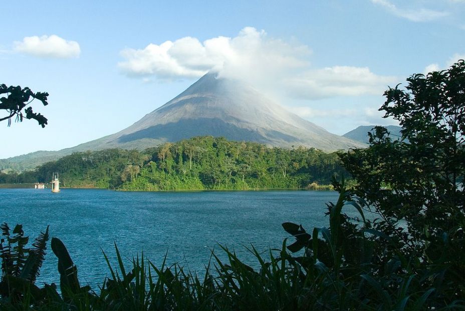 Volcán Arenal en Costa Rica. Fuente: BigStock. Volcán Arenal en Costa Rica. Fuente: BigStock.