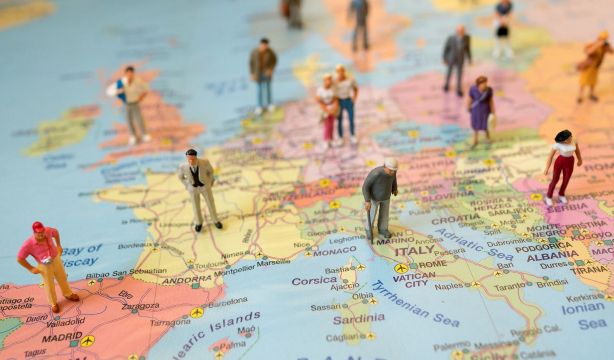 ¿Envejecen Europa y la democracia? 