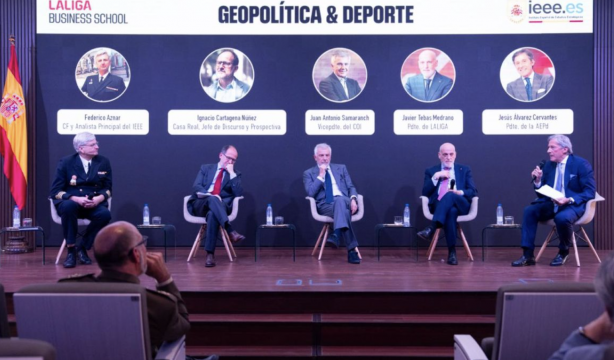 LaLiga y Ceseden sitúan el deporte en el centro del debate geopolítico internacional