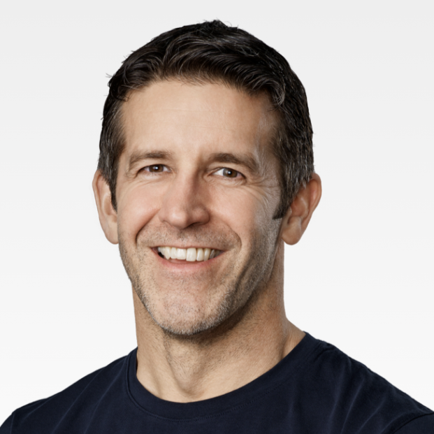 John Ternus será el nuevo CEO de Apple: Tim Cook deja su cargo tras 15 años