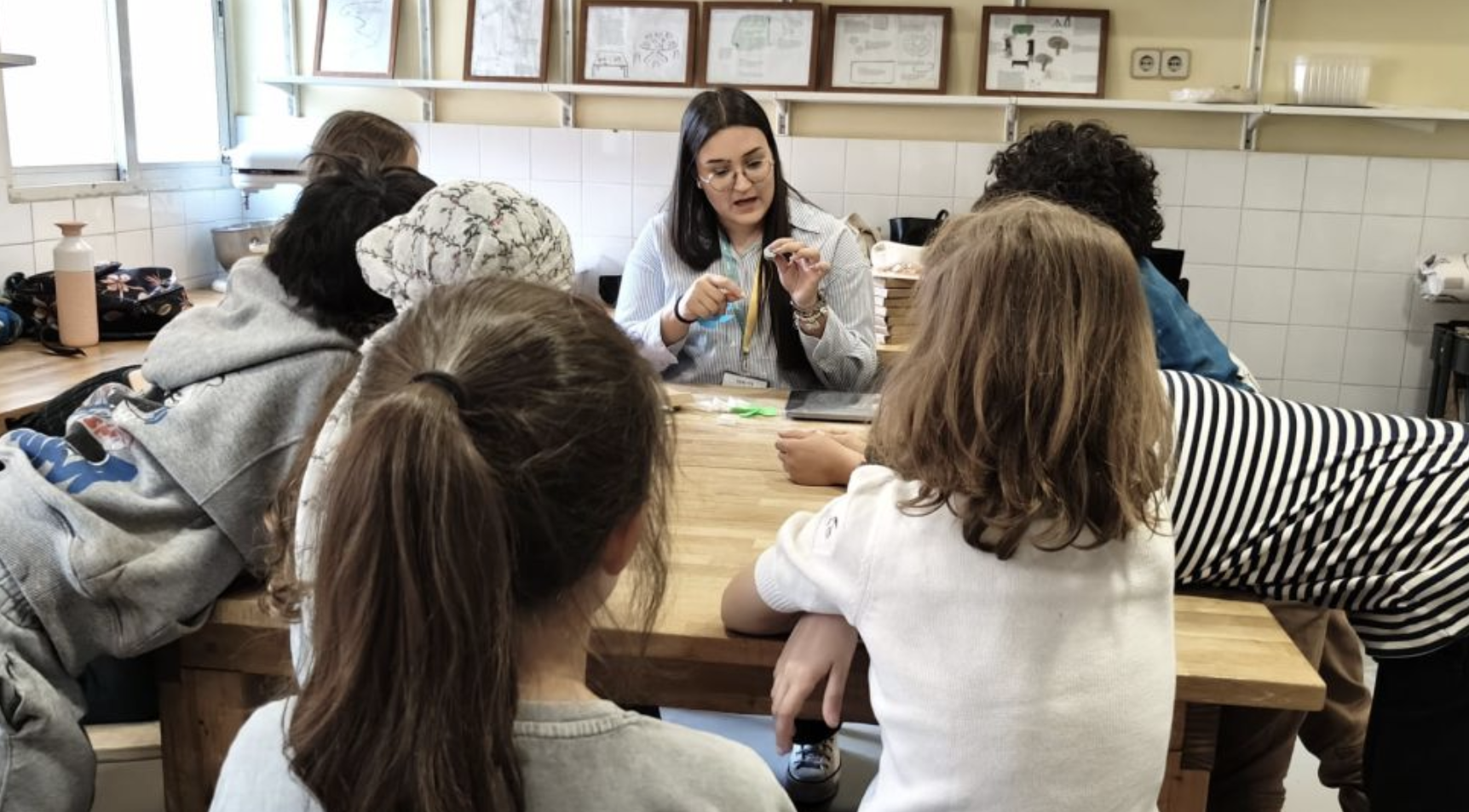 La educación tecnológica sin pantallas gana protagonismo en Madrid