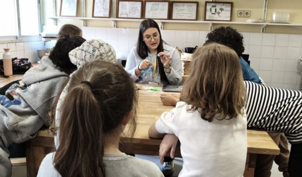 La educación tecnológica sin pantallas gana protagonismo en Madrid