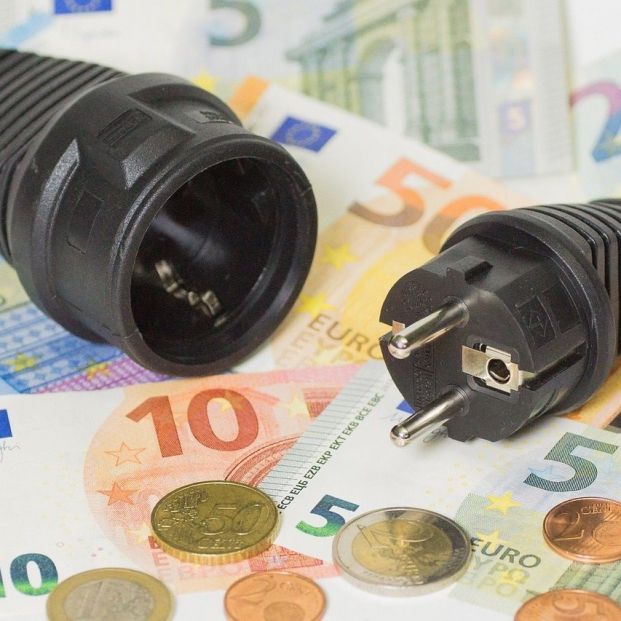 europapress 4901955 dinero electricidad factura luz coste energetico crisis energetica recurso (1)