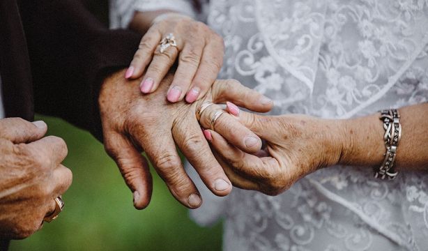 Qué pasa con la herencia si tienes hijos y decides volverte a casar