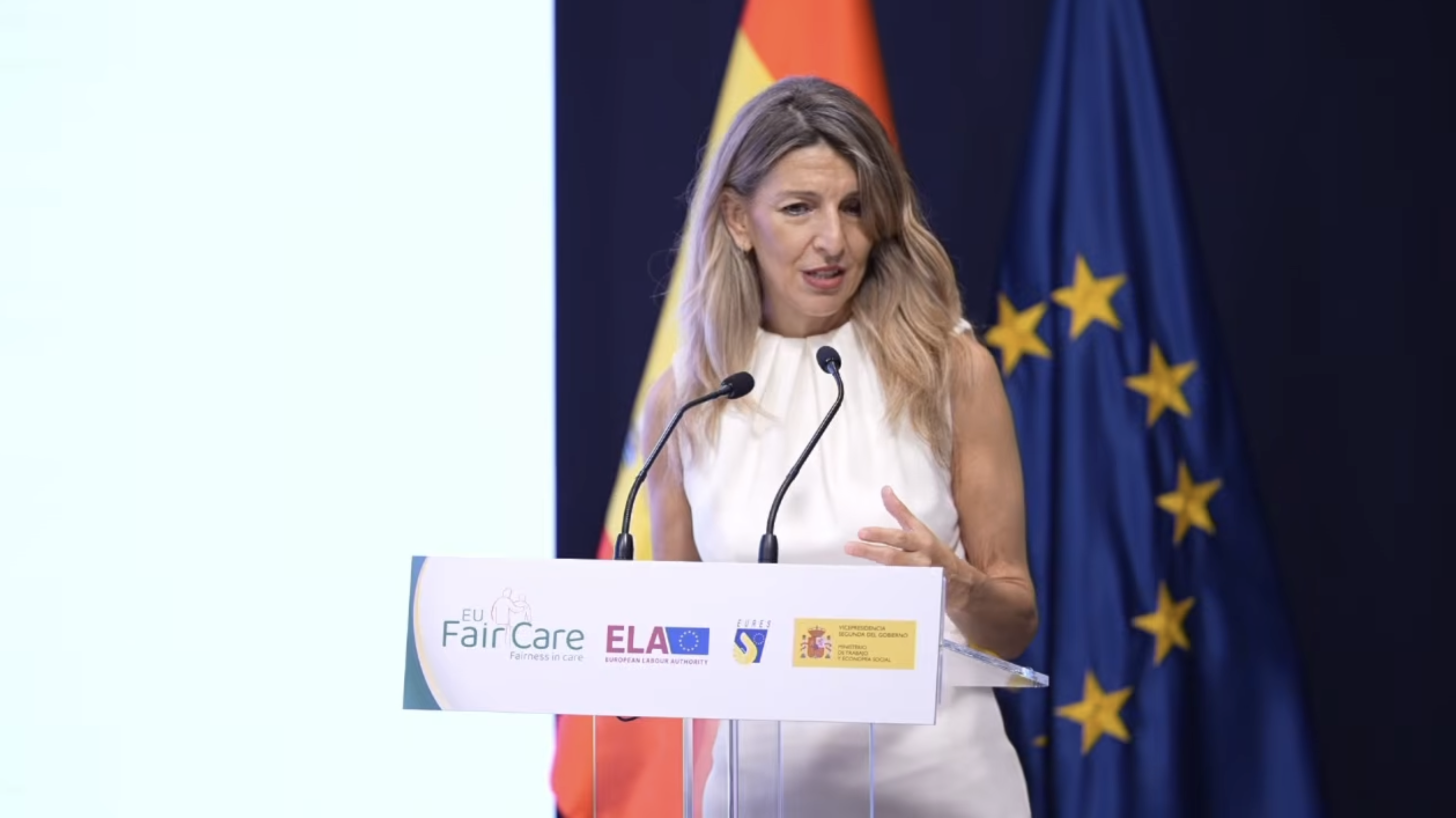 Precariedad en la Dependencia: Díaz se compromete a "vincular al cuidado digno el trabajo digno"