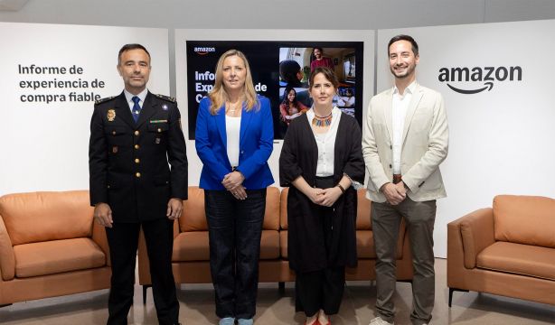 Amazon destaca la labor de 65YMÁS informando y formando a los sénior sobre ciberseguridad