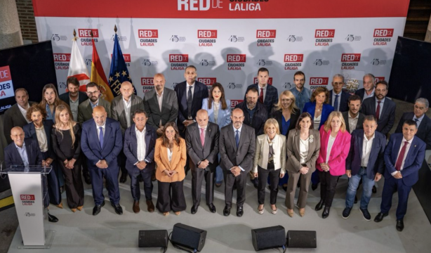 La FEMP y LALIGA lanzan una red de ciudades para combatir la violencia y el odio en el deporte