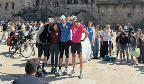 Alejandro Porto culmina el Camino de Santiago tras recorrer 650 kilómetros en bicicleta