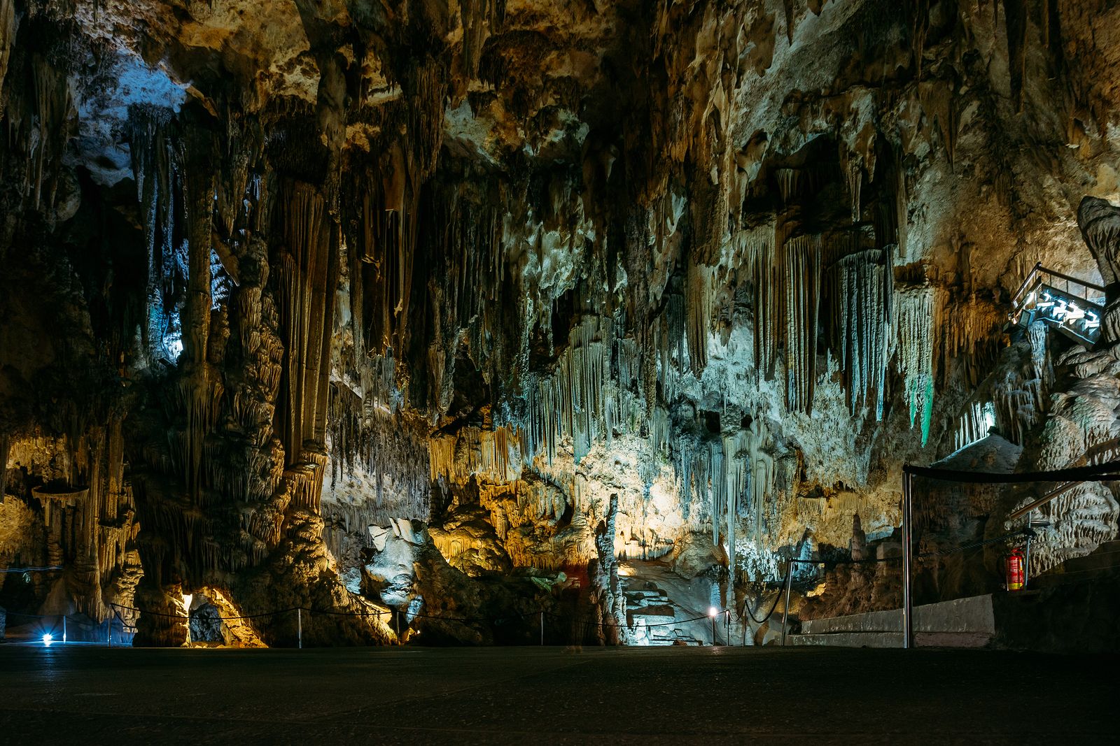 ¿Cuáles son las mayores cuevas visitables de España? Cuevas de Nerja