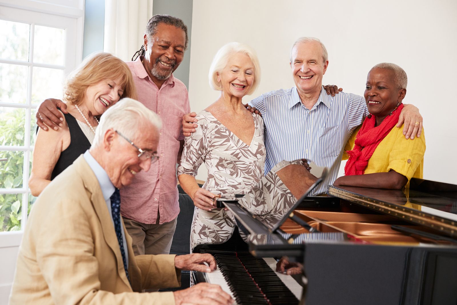 Estos son los beneficios de tocar el piano cuando se tienen más de 60 años