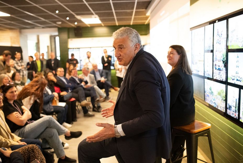 Fernando Romay Puede que tengamos canas, pero a ganas no nos gana nadie