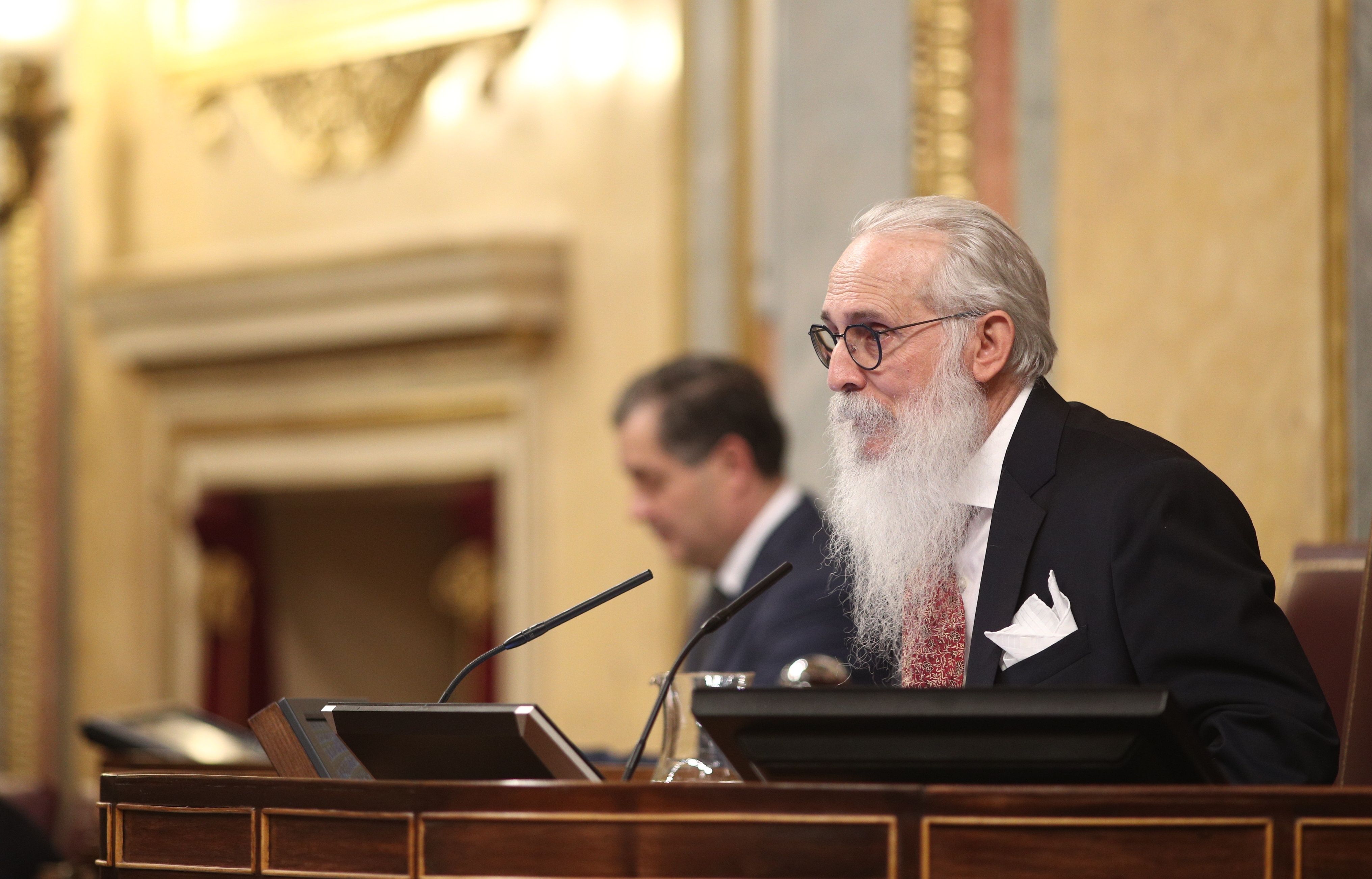 Agustín Javier Zamarrón, médico jubilado de 73 años, dirigirá la sesión constitutiva del Congreso