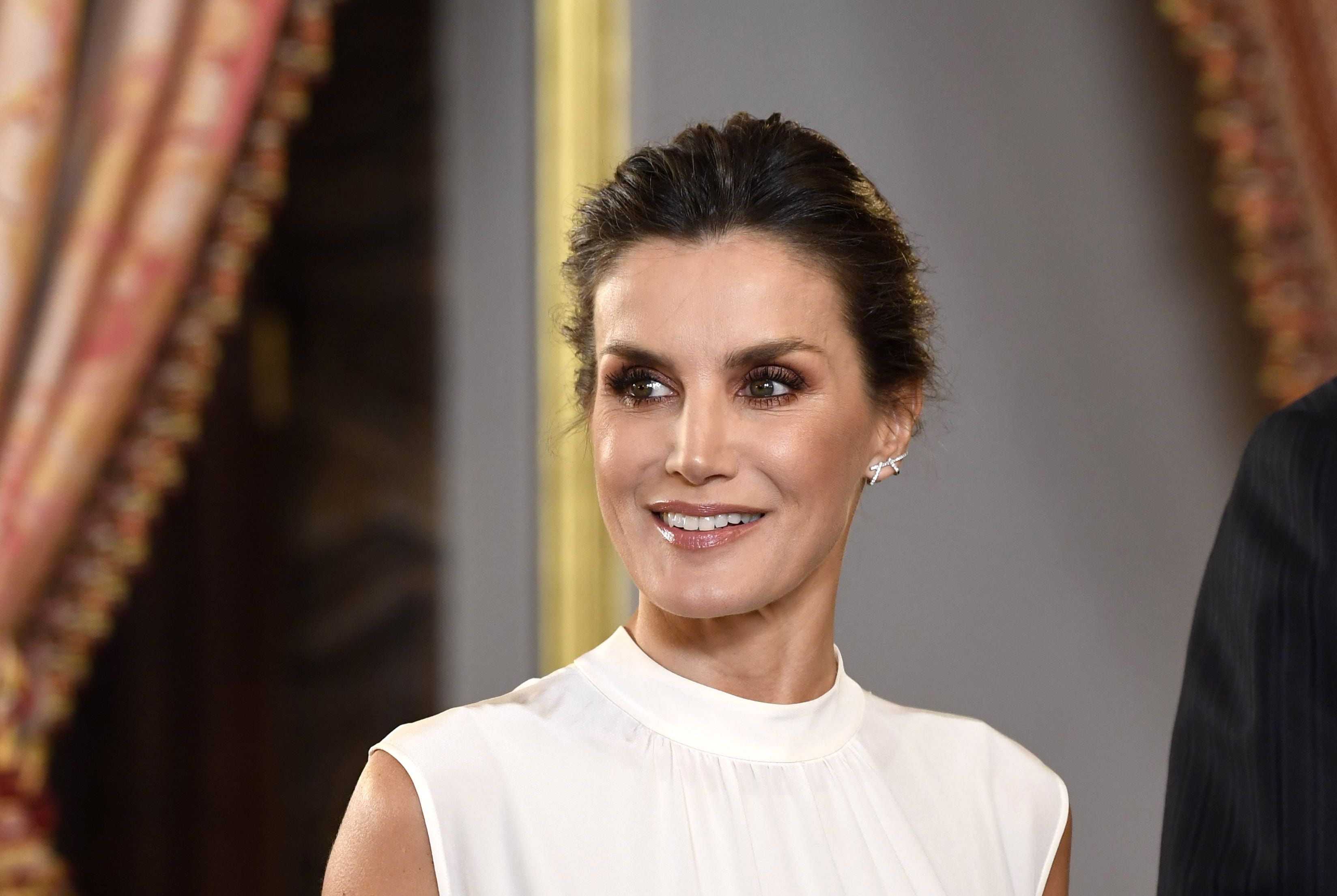 La reina Letizia también compra en H&M y apuesta por la firma low cost para la Cumbre del Clima